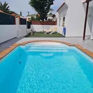 https://fabulous-villa-mabel.in-canary-islands.com